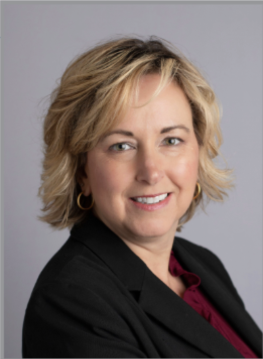 April Snyder headshot