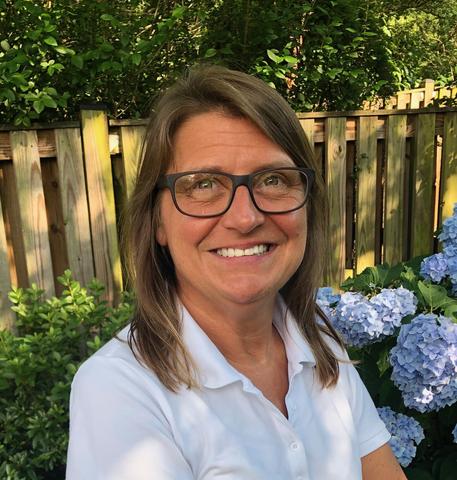 Stephanie Watson headshot